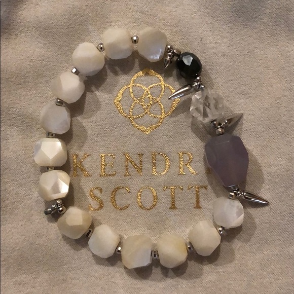 Kendra Scott Jewelry - Kendra Scott Stretch Bracelet in Milky Pearl